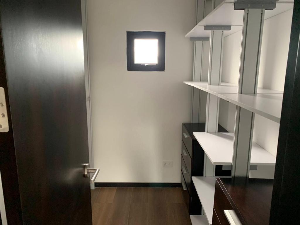 Apartamento amoblado barrio chicó - Imagen 3